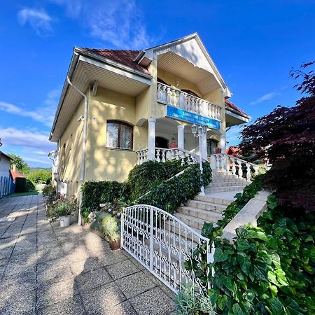 Horvath Apartaman Hévíz Exteriör bild