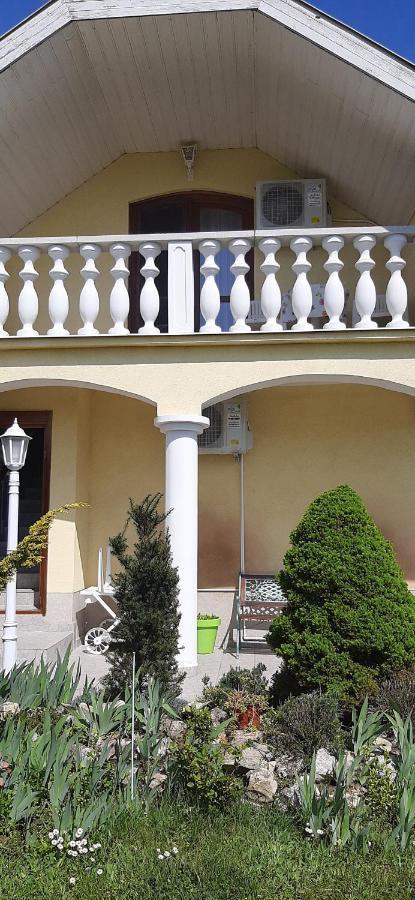 Horvath Apartaman Hévíz Exteriör bild
